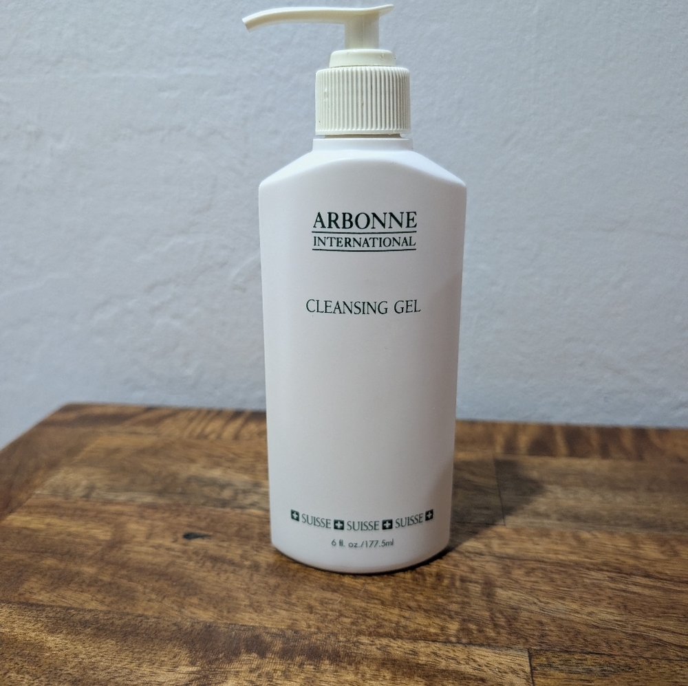 Arbonne~cleansing Gel~old Packaging~6 Oz~gel nottoyant